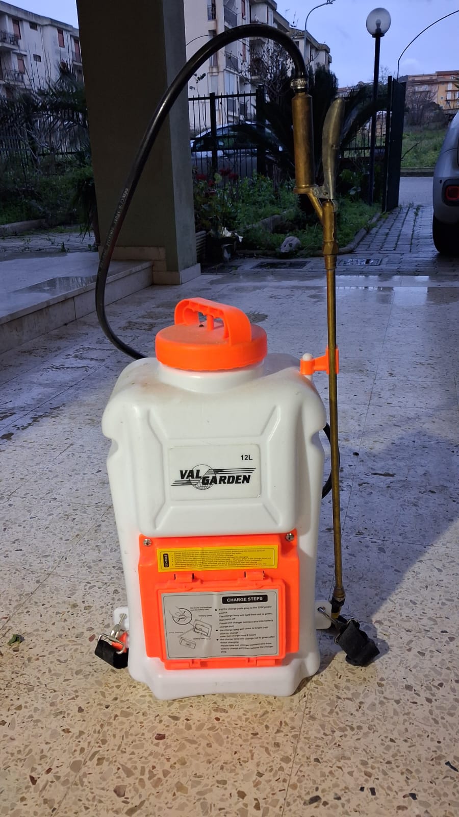 Pompa irroratrice batteria zaino 12lt Valgarden